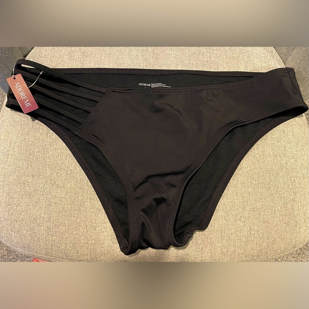 ⭐️3/$15⭐️Black Bikini Bottom with Strap Detail NWT